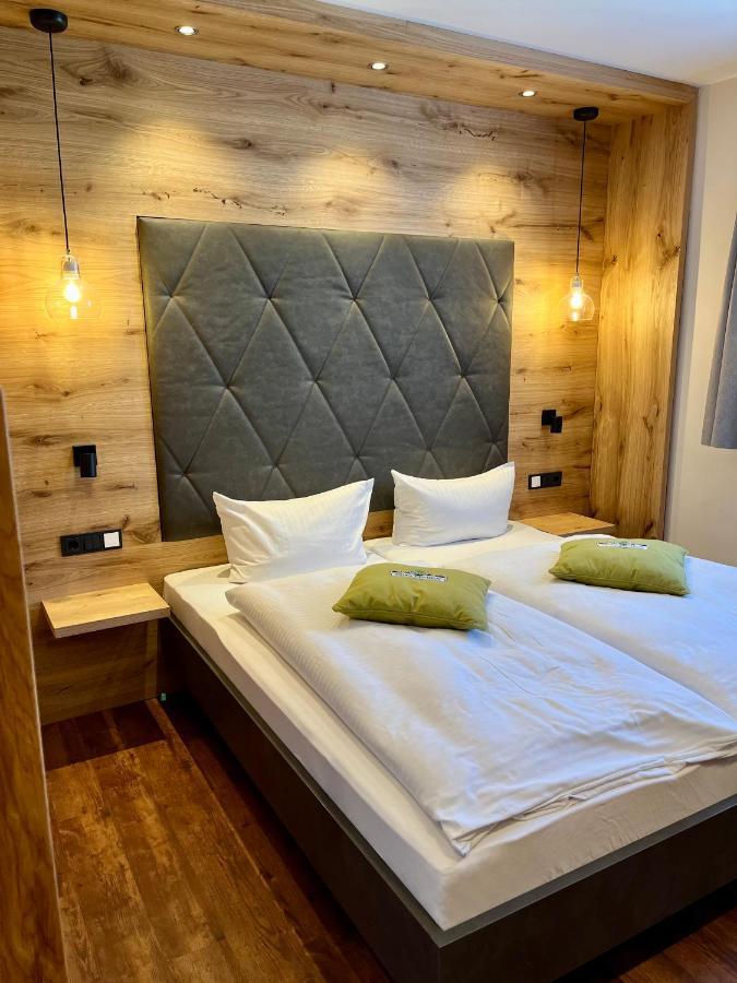 Hotel Gasthof Metzgerei Drei Linden فولدا المظهر الخارجي الصورة