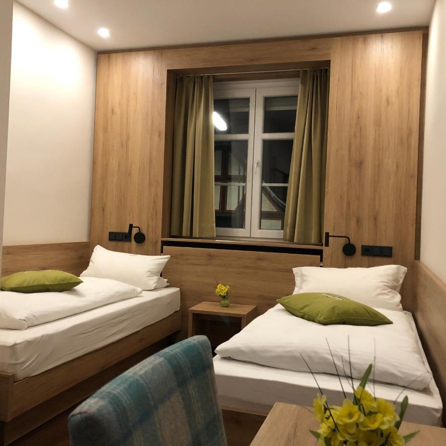 Hotel Gasthof Metzgerei Drei Linden فولدا المظهر الخارجي الصورة