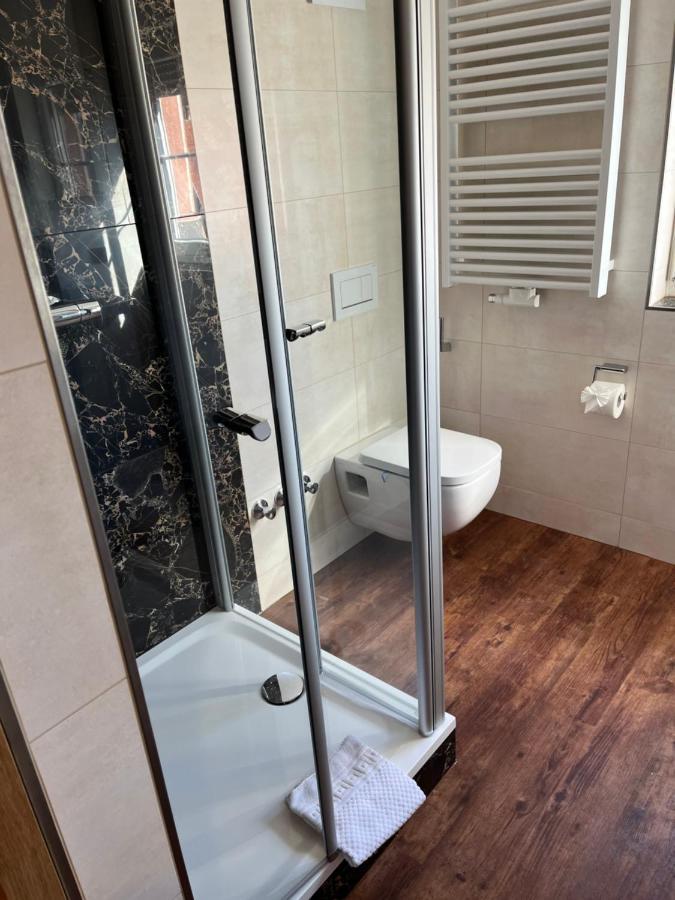 Hotel Gasthof Metzgerei Drei Linden فولدا المظهر الخارجي الصورة