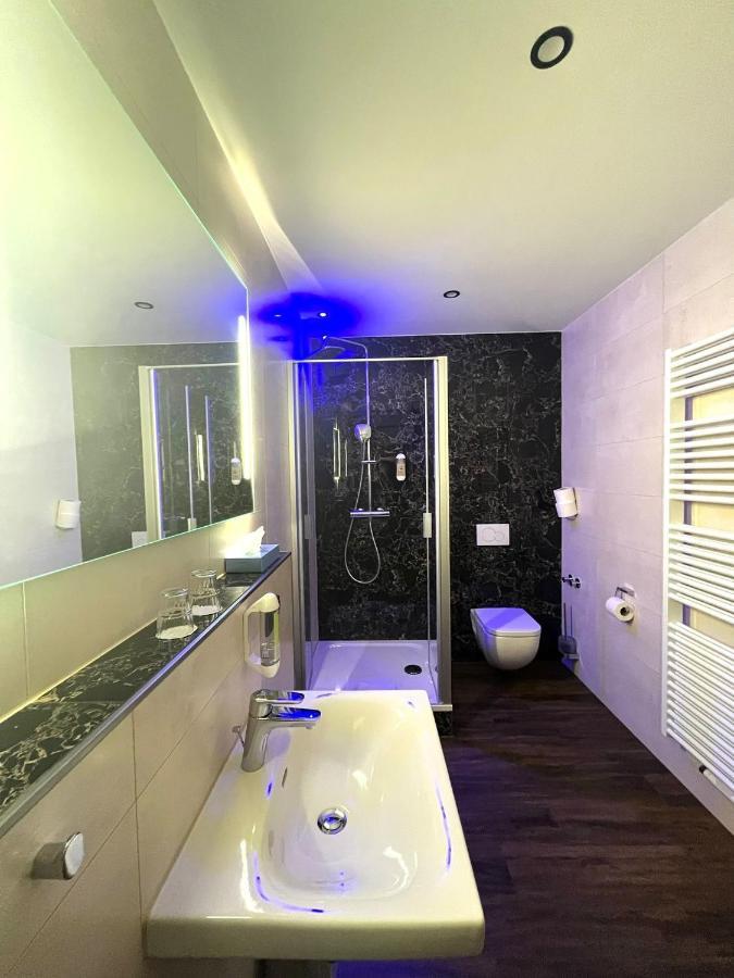 Hotel Gasthof Metzgerei Drei Linden فولدا المظهر الخارجي الصورة